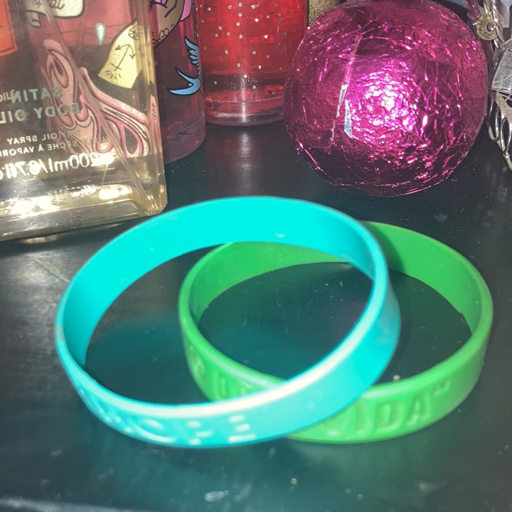 Colored rubber bracelet duo